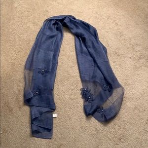 Navy blue shall/scarf